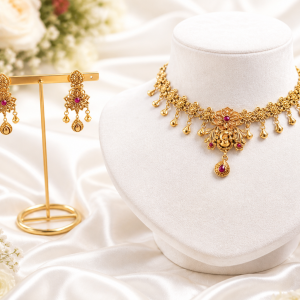 Aabharana Bloom Choker